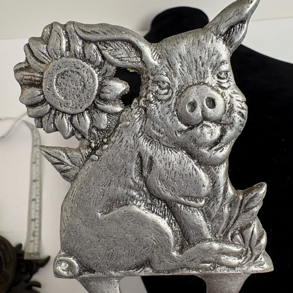 Vintage Carson Pewter Pig with Sunflower Wall Hook